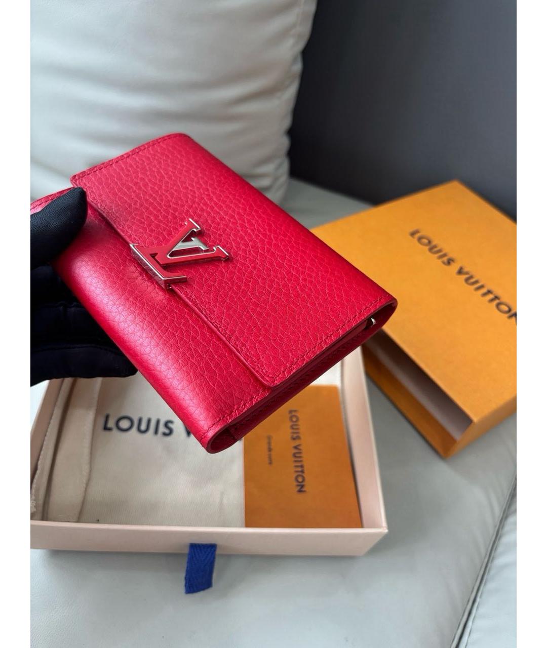 LOUIS VUITTON Красный кожаный кошелек, фото 3