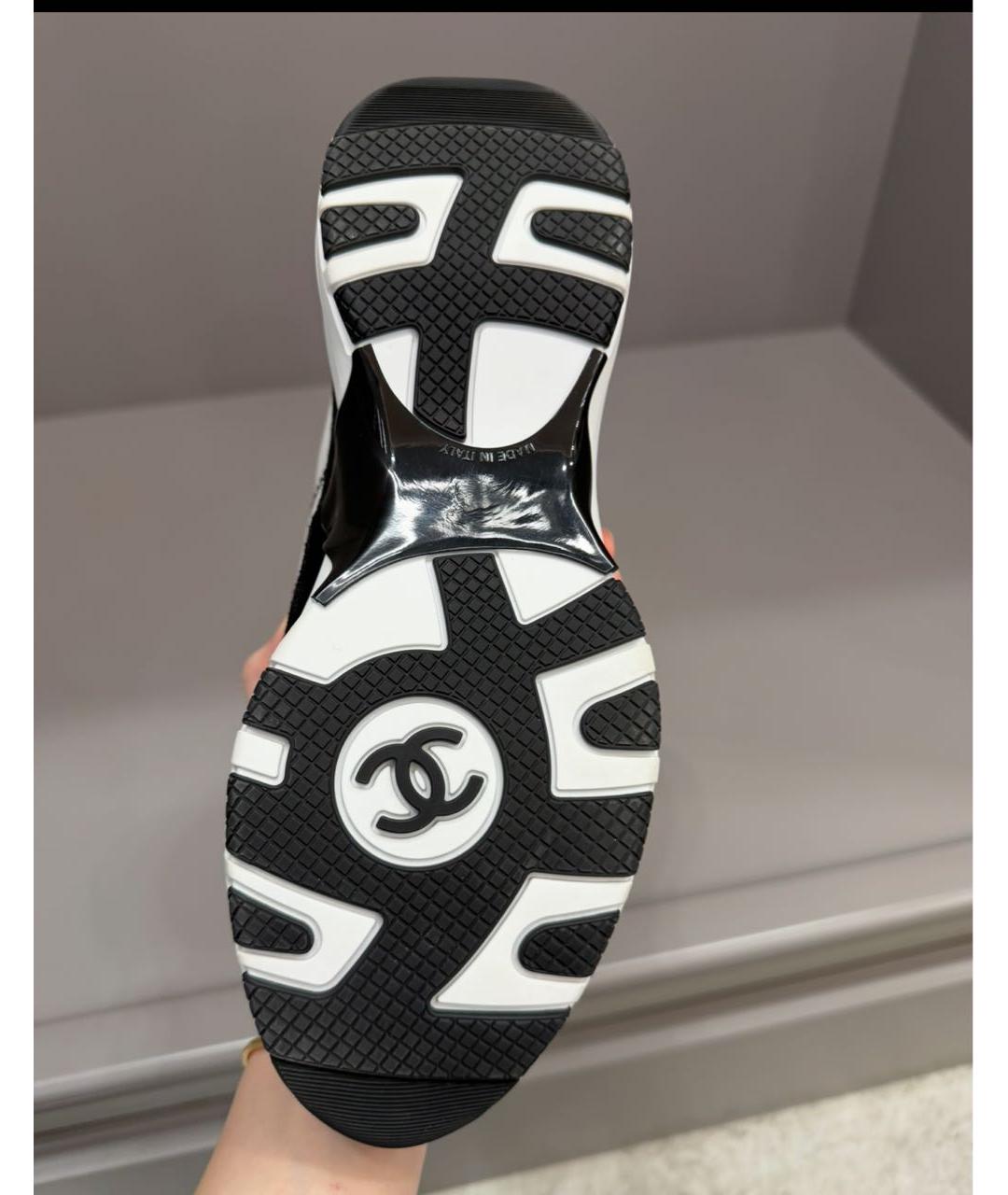 CHANEL Белые кожаные кроссовки, фото 3