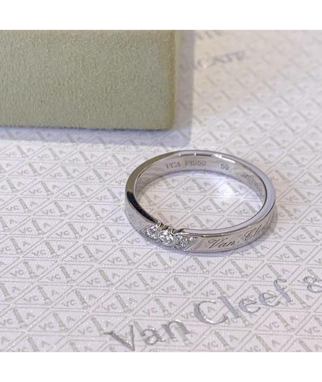 VAN CLEEF & ARPELS Белое платиновое кольцо, фото 2