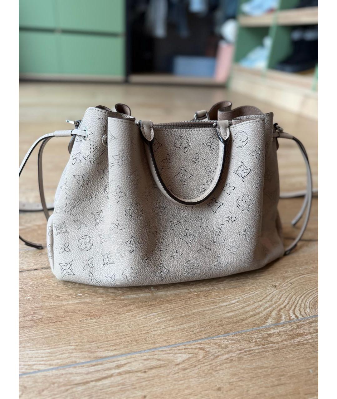 LOUIS VUITTON Бежевая кожаная сумка с короткими ручками, фото 3