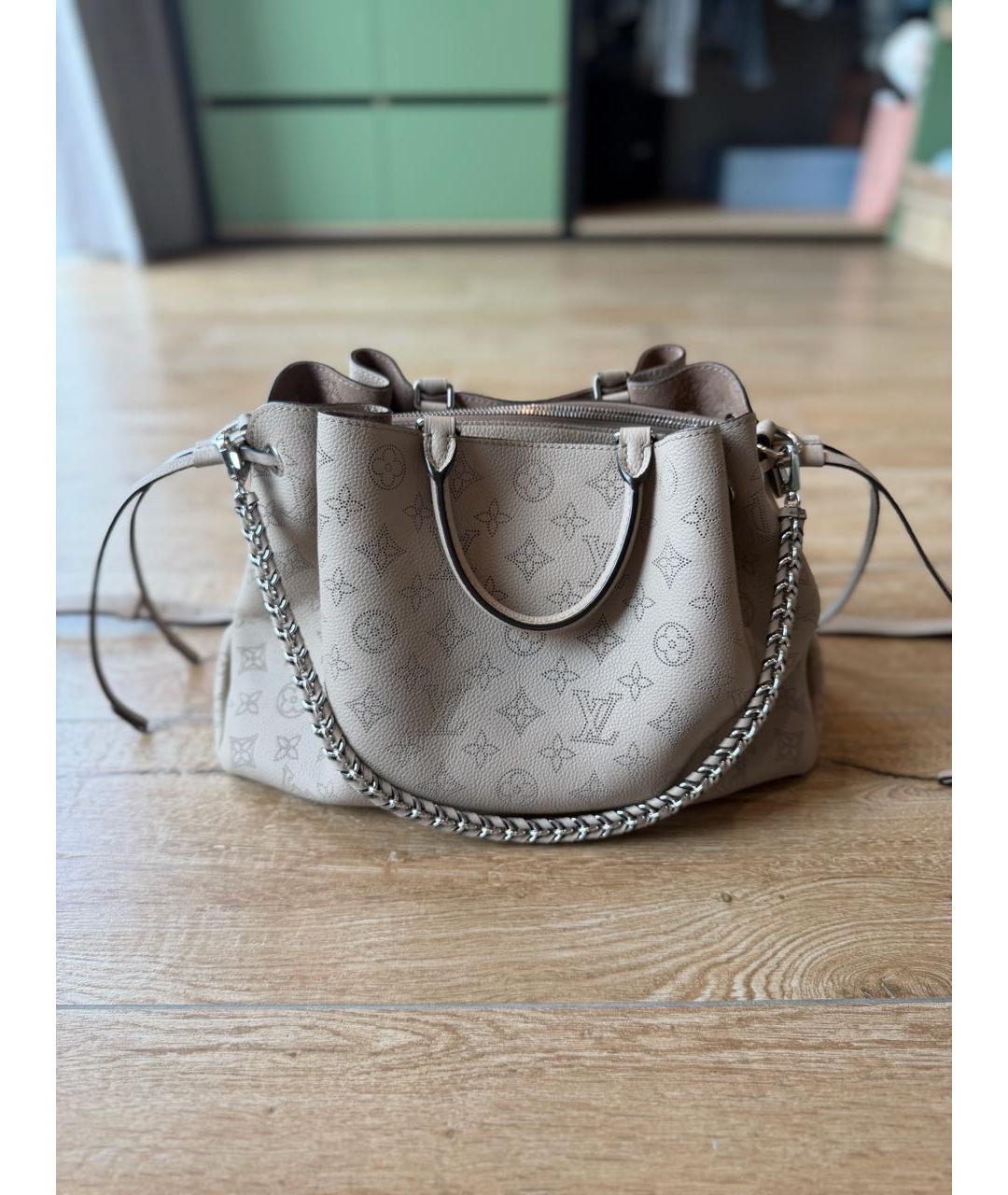 LOUIS VUITTON Бежевая кожаная сумка с короткими ручками, фото 6