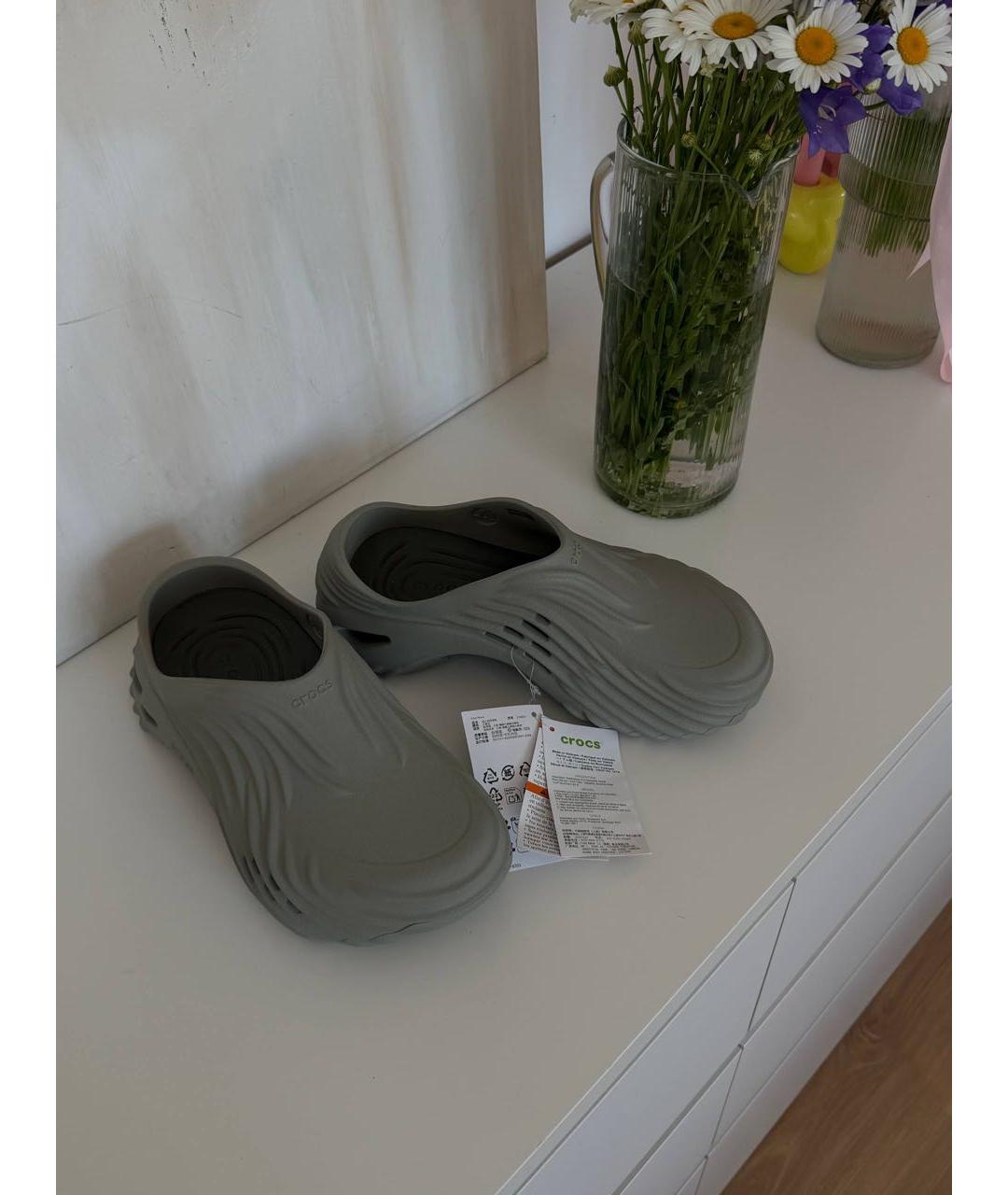 CROCS Серые резиновые сандалии, фото 2