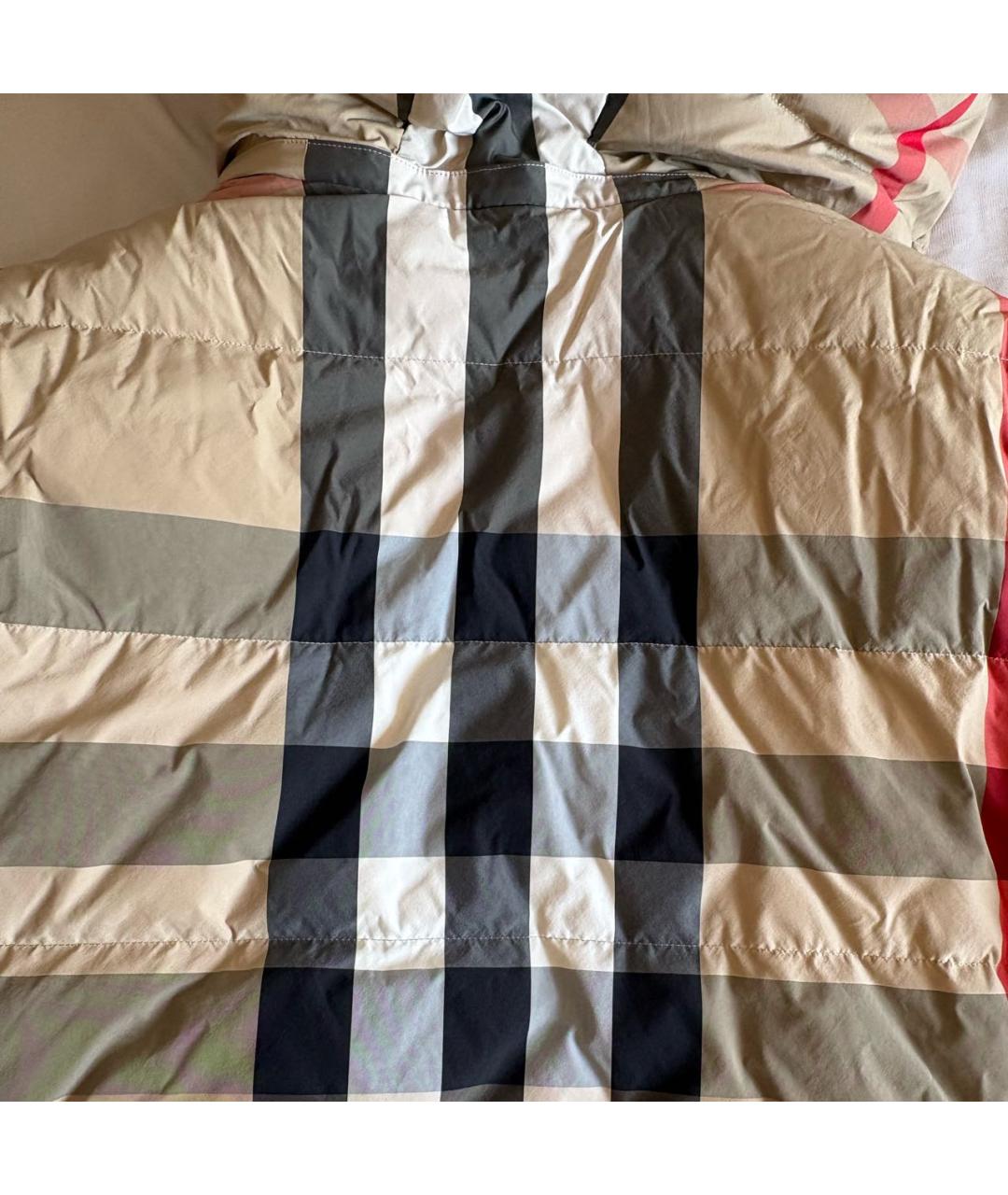 BURBERRY Бежевый полиэстеровый пуховик, фото 3