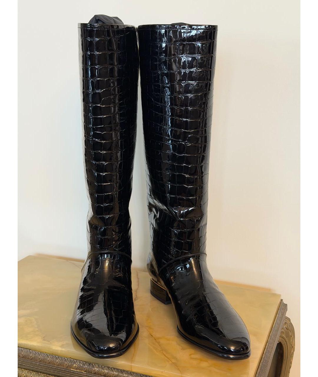 CHANEL Черные сапоги из лакированной кожи, фото 4