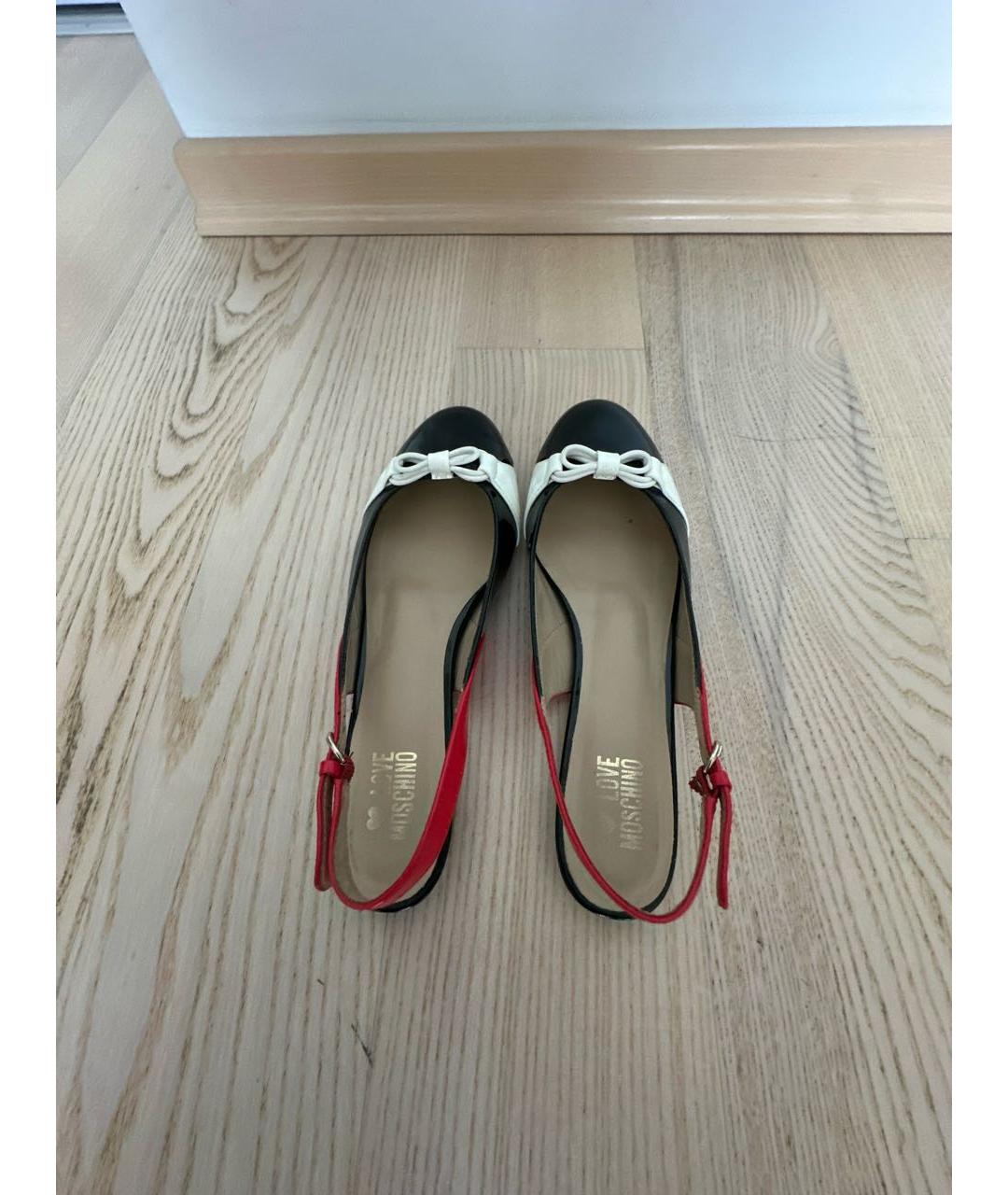 LOVE MOSCHINO Черные балетки из лакированной кожи, фото 3