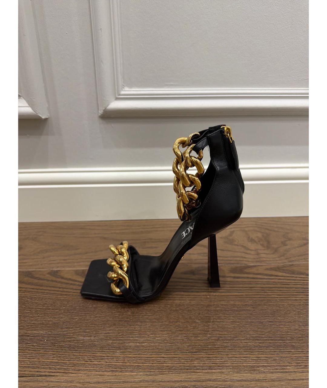 VERSACE Черные кожаные босоножки, фото 5