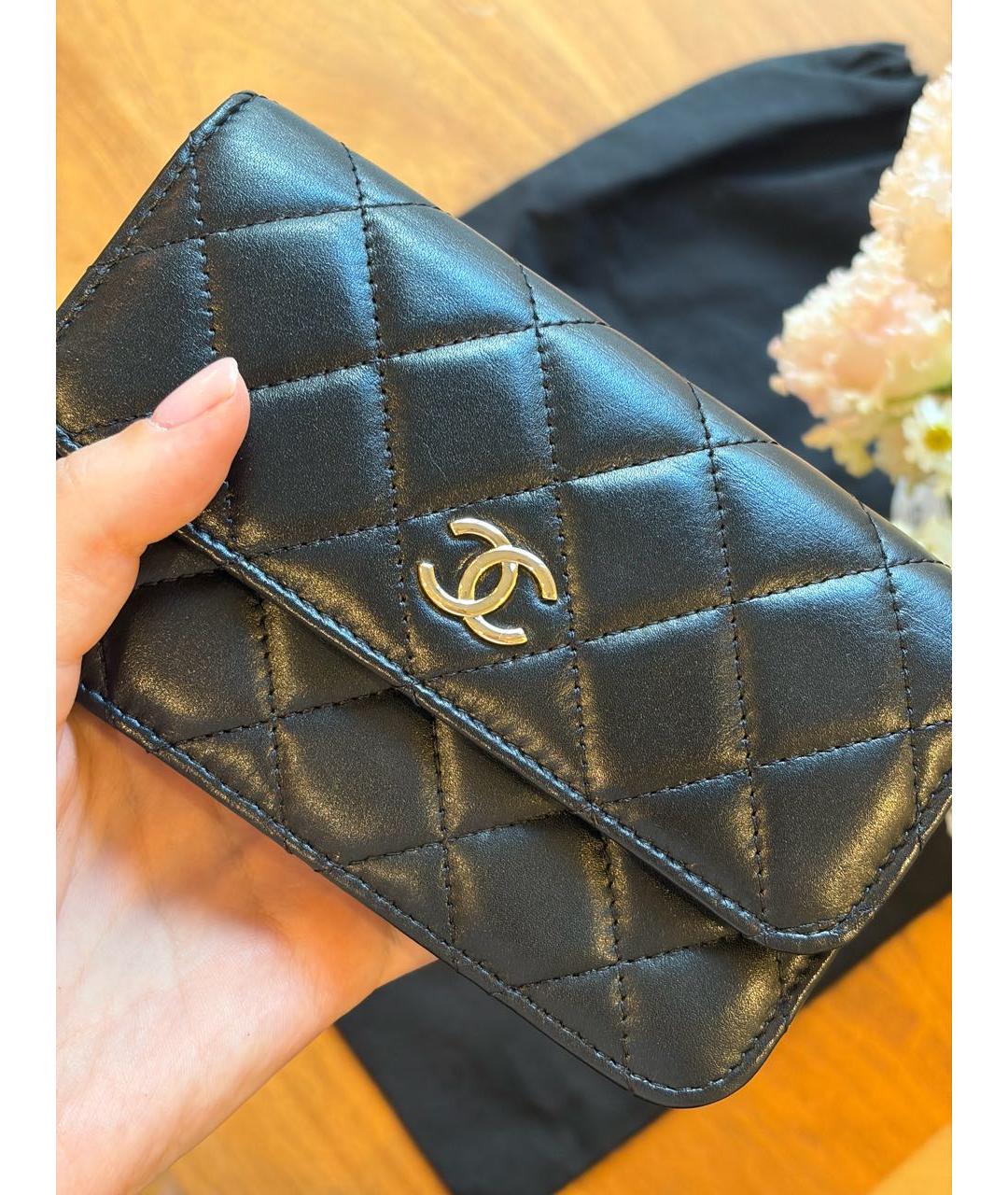 CHANEL Черная кожаная сумка с короткими ручками, фото 5