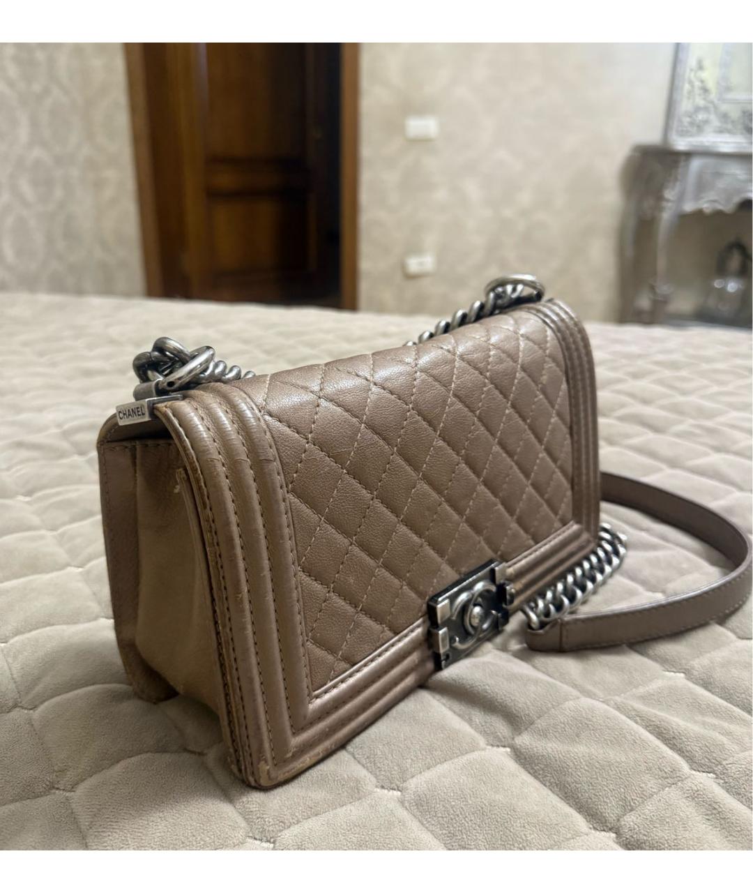 CHANEL Бежевая кожаная сумка через плечо, фото 2
