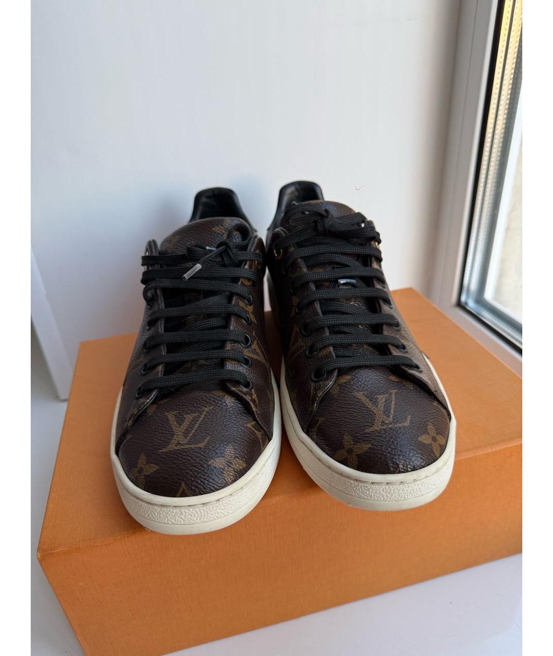LOUIS VUITTON Коричневые кеды, фото 2