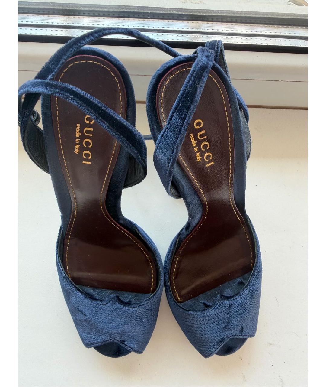 GUCCI Темно-синие бархатные босоножки, фото 2