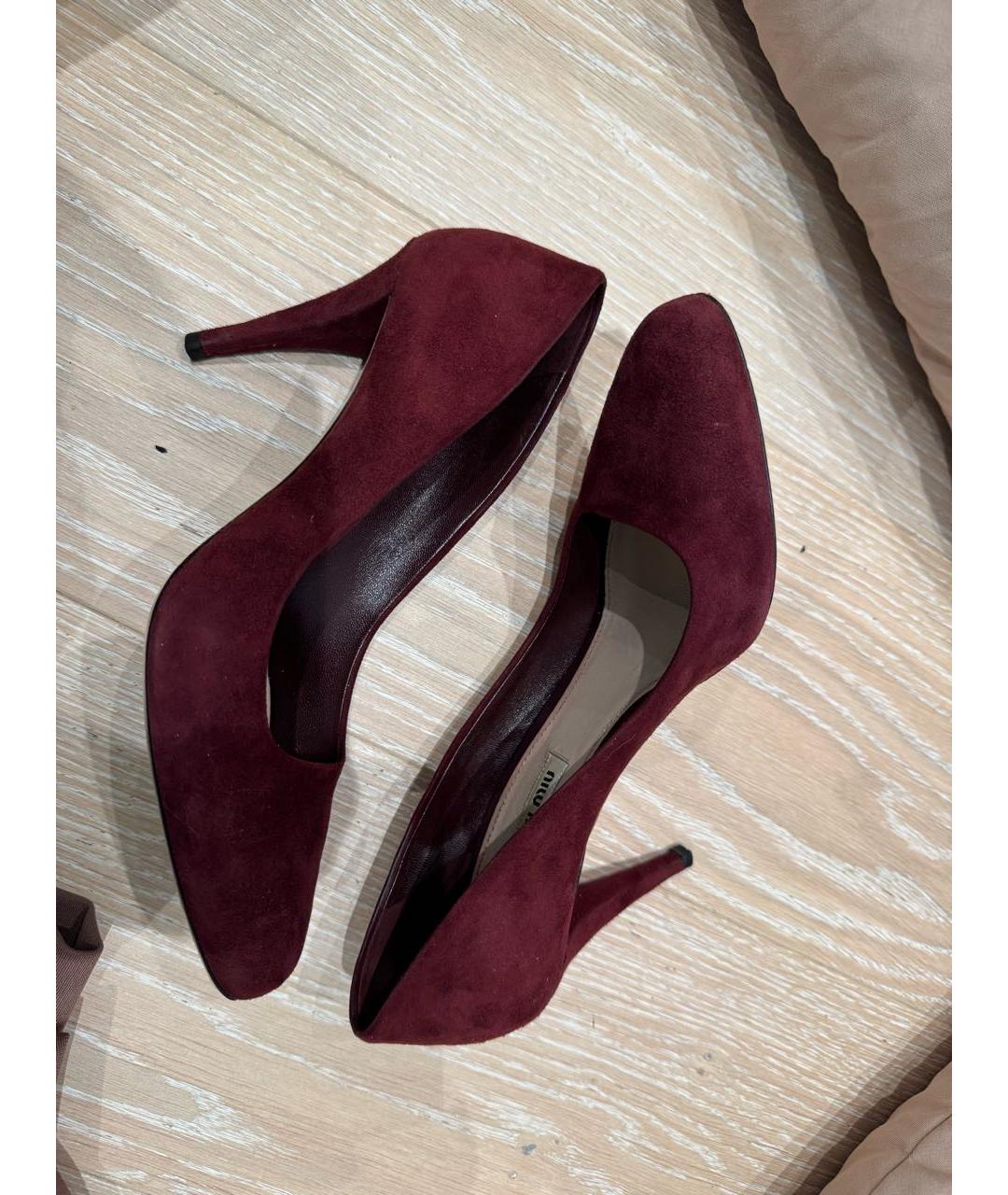 MIU MIU Бордовые замшевые туфли, фото 7