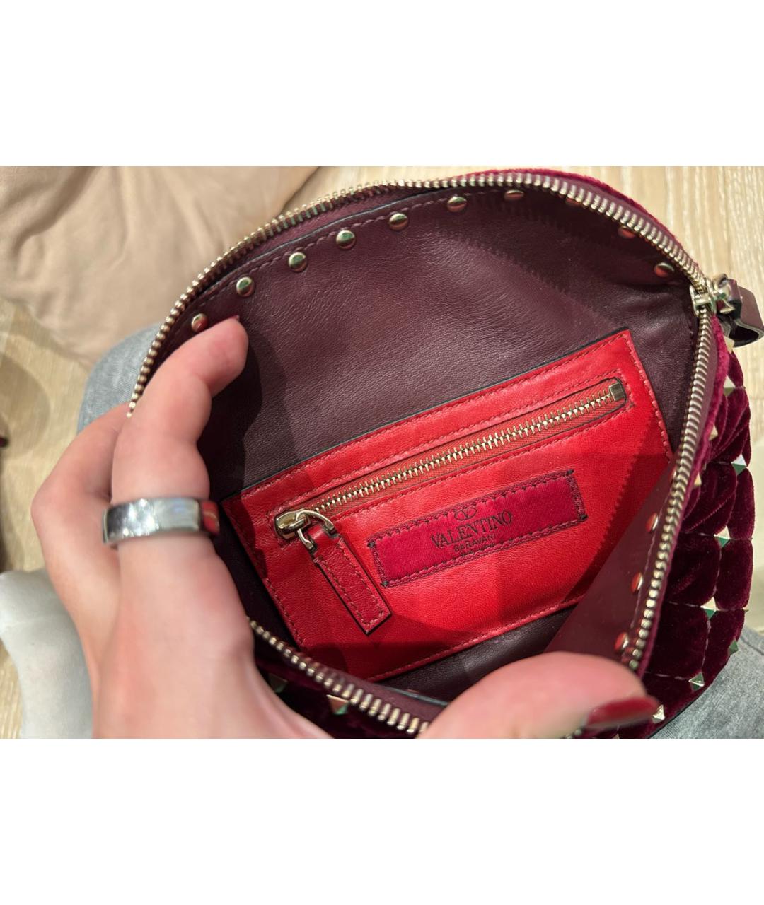 VALENTINO Бордовая бархатная поясная сумка, фото 5