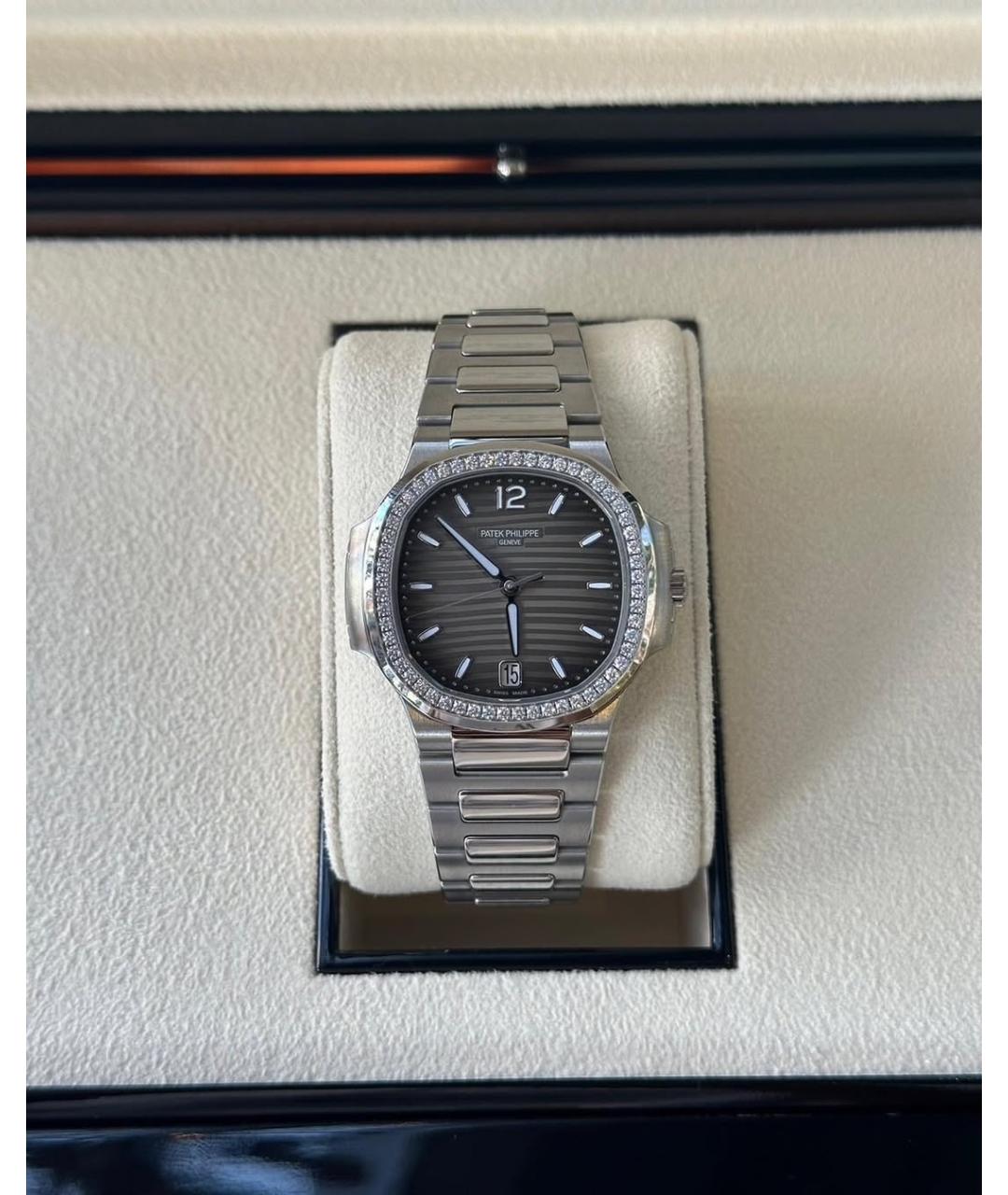 PATEK PHILIPPE Серые часы, фото 2