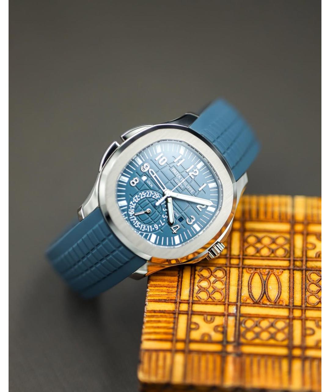 PATEK PHILIPPE Синие часы из белого золота, фото 2
