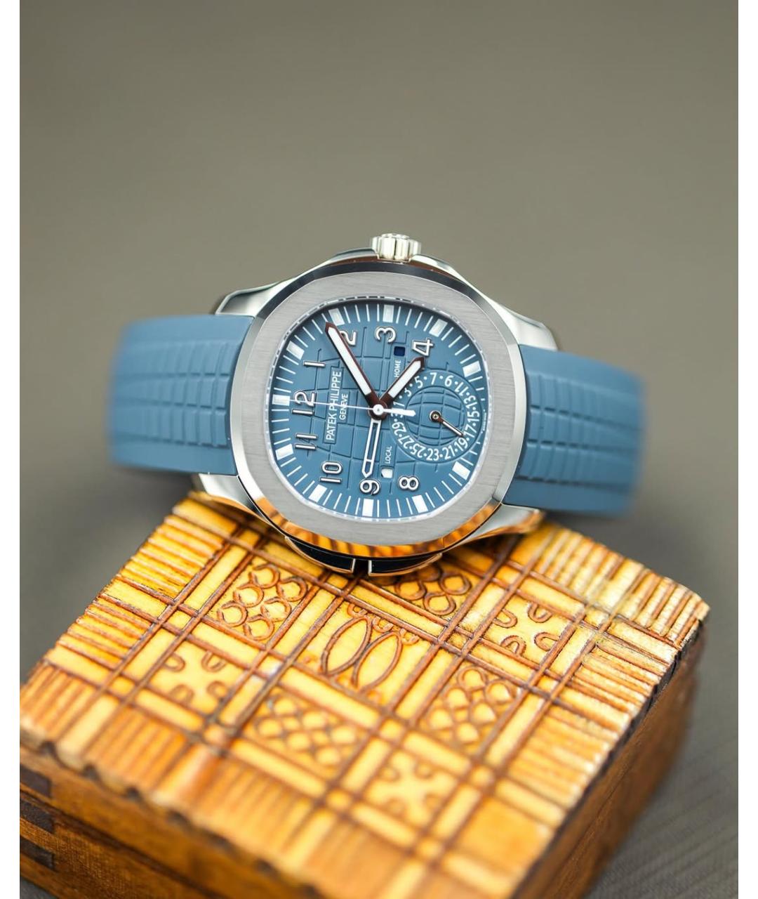 PATEK PHILIPPE Синие часы из белого золота, фото 3