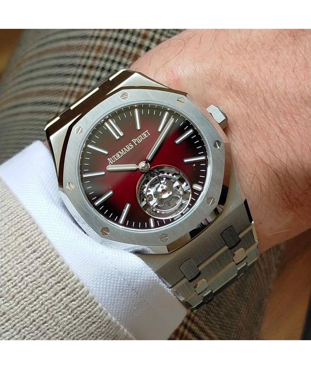 Audemars Piguet Красные часы, фото 2
