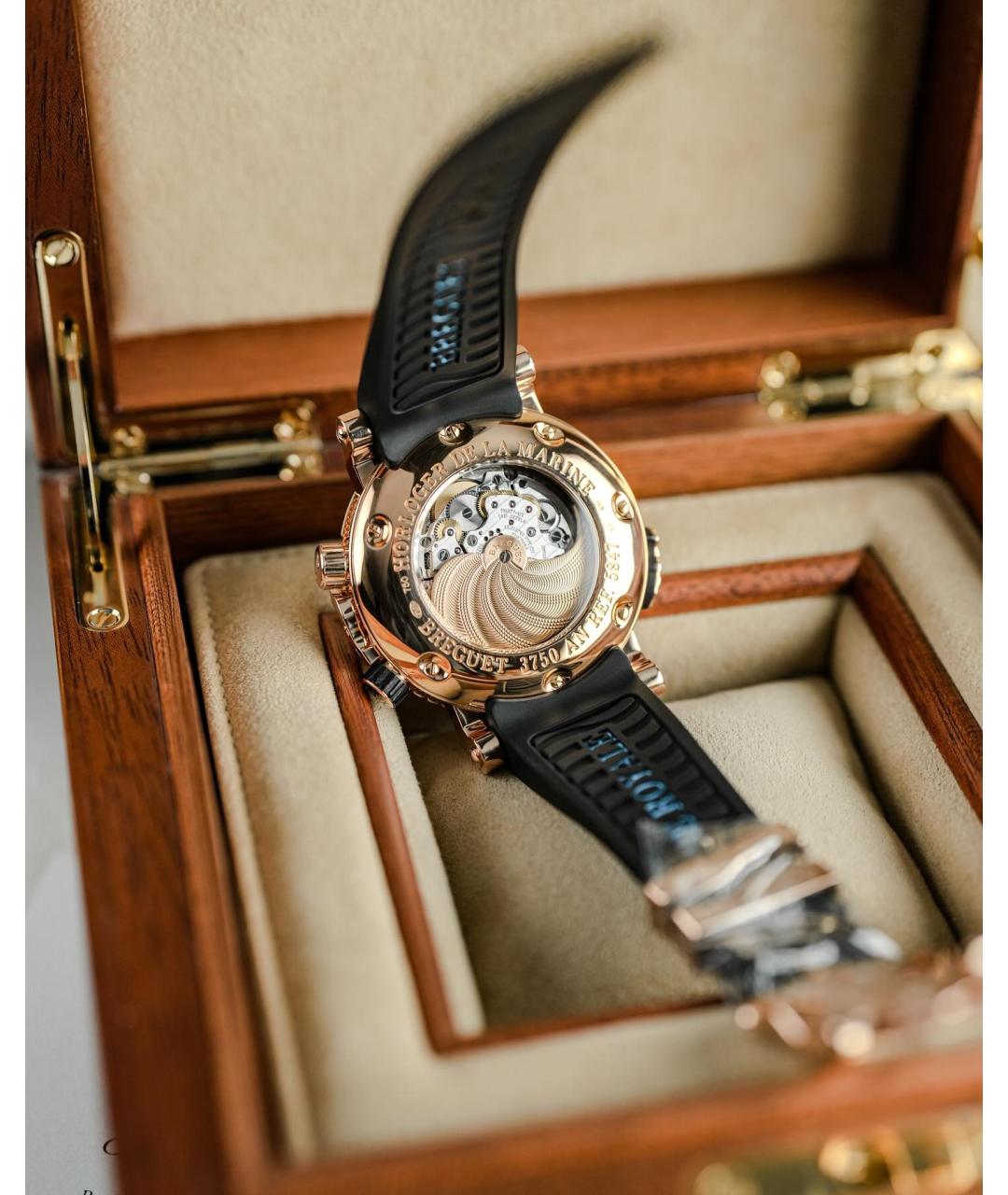 Breguet Черные часы из розового золота, фото 3