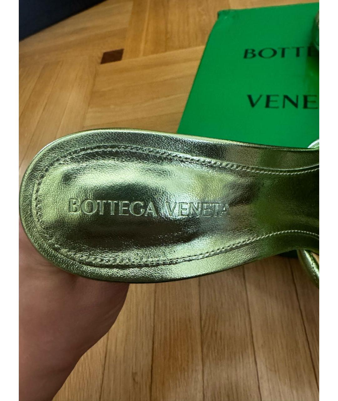 BOTTEGA VENETA Салатовые кожаные мюли, фото 5