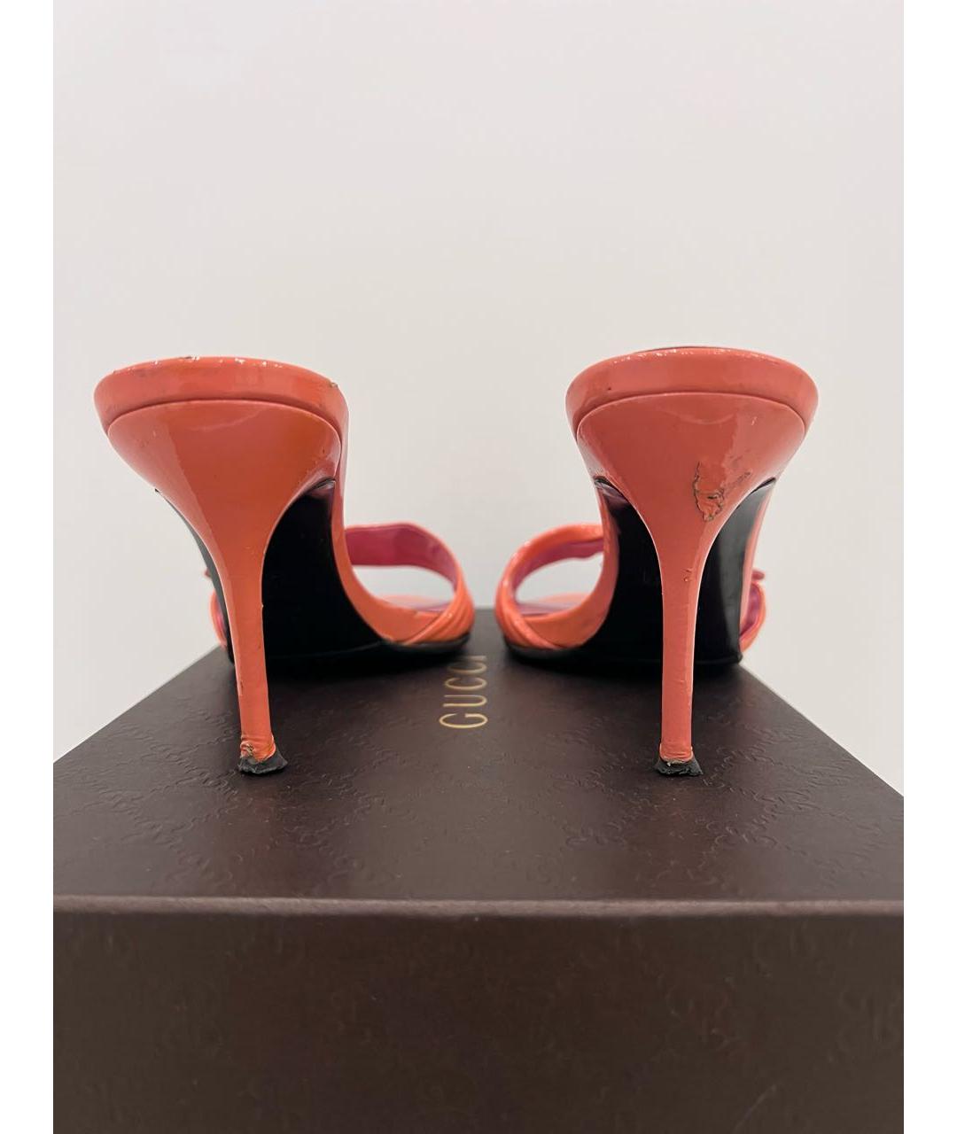 GUCCI Коралловые мюли из лакированной кожи, фото 5