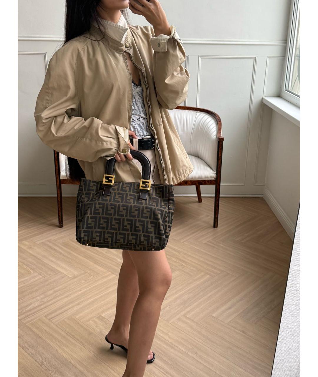 FENDI Коричневая жаккардовая сумка с короткими ручками, фото 5
