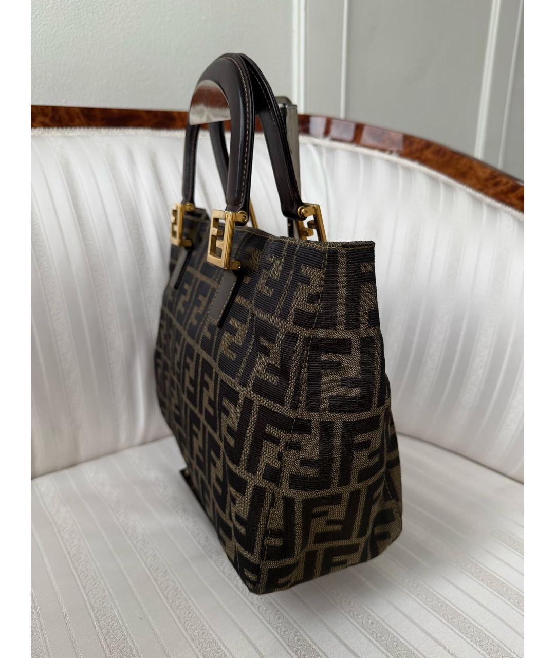 FENDI Коричневая жаккардовая сумка с короткими ручками, фото 3