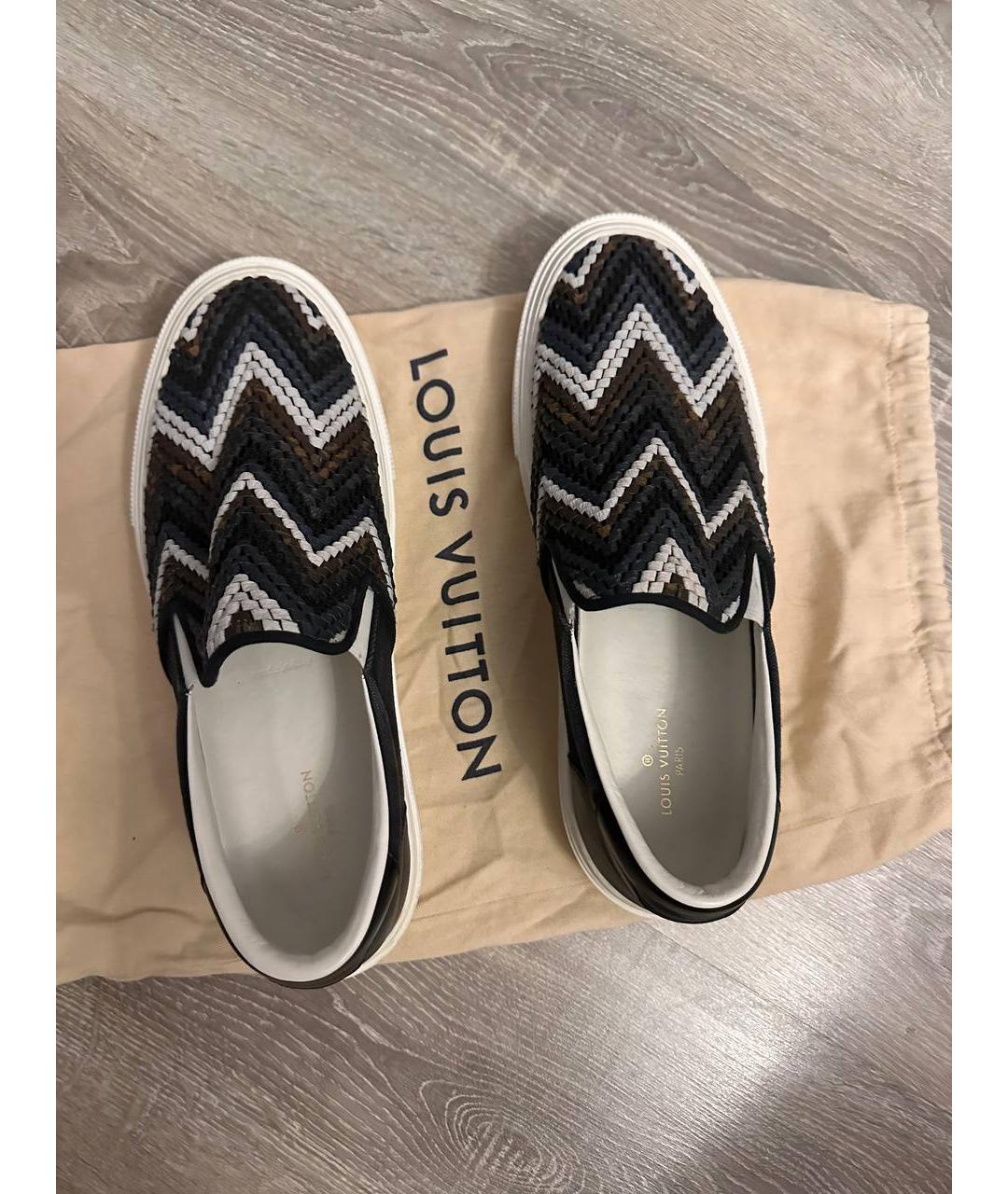 LOUIS VUITTON Черные кожаные мокасины, фото 2