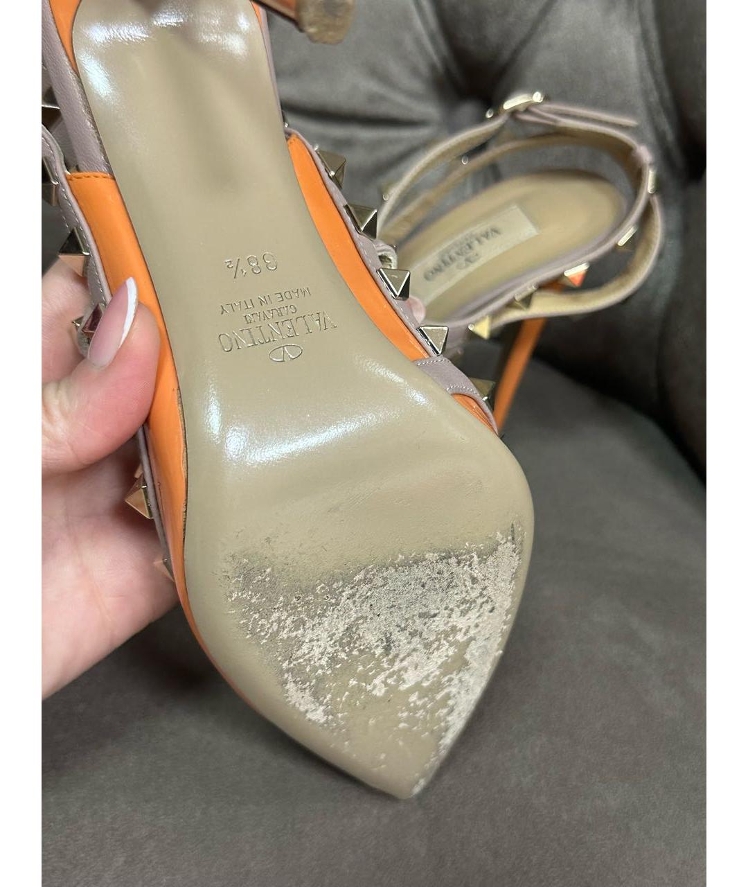 VALENTINO Оранжевые туфли из лакированной кожи, фото 5