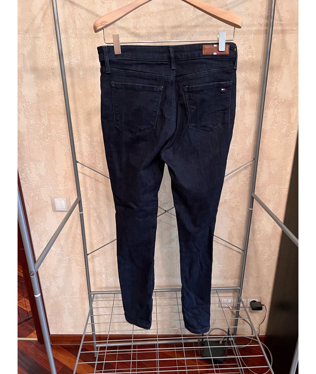 HILFIGER COLLECTION Темно-синие хлопко-лиоцелловые джинсы слим, фото 2