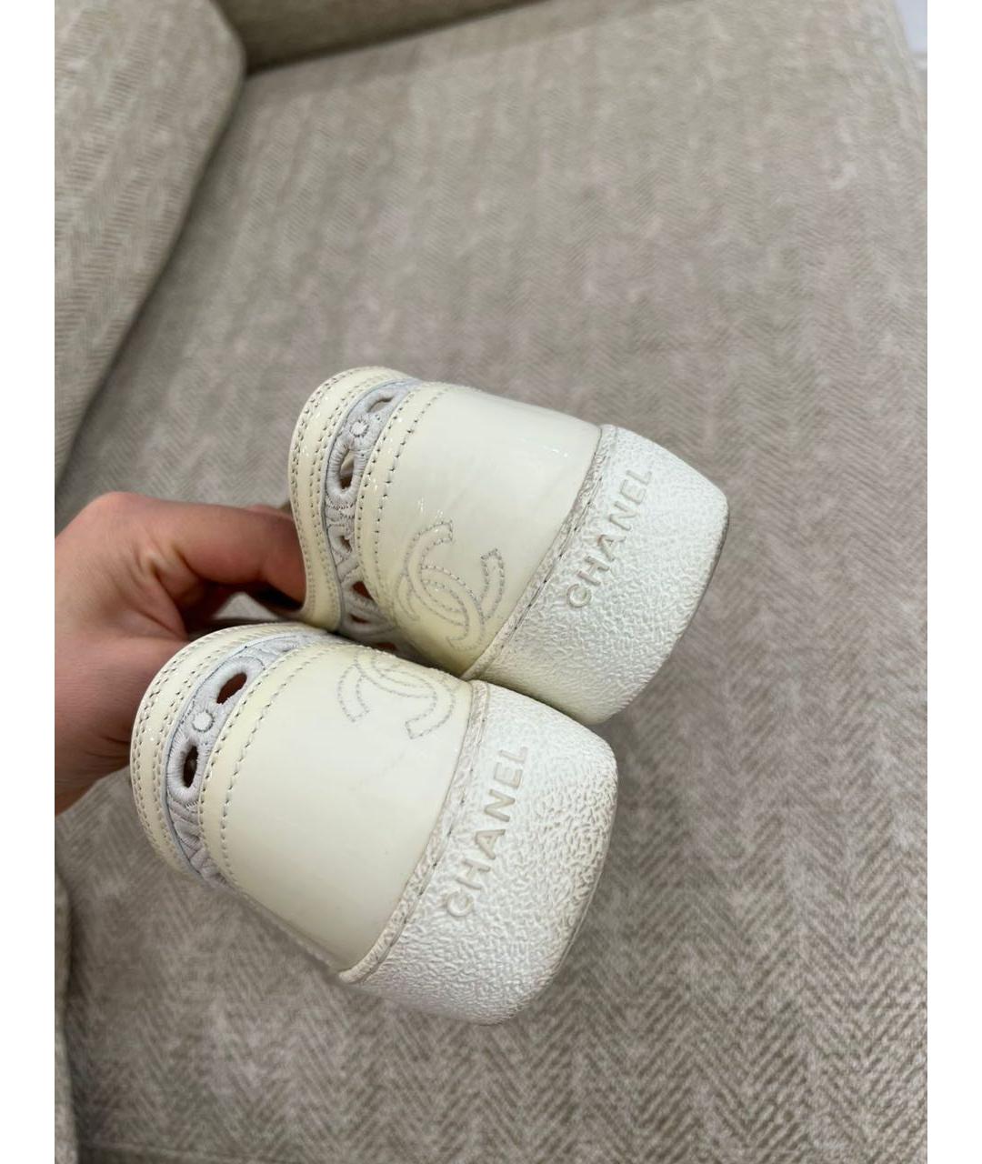 CHANEL Белые кожаные кеды, фото 5