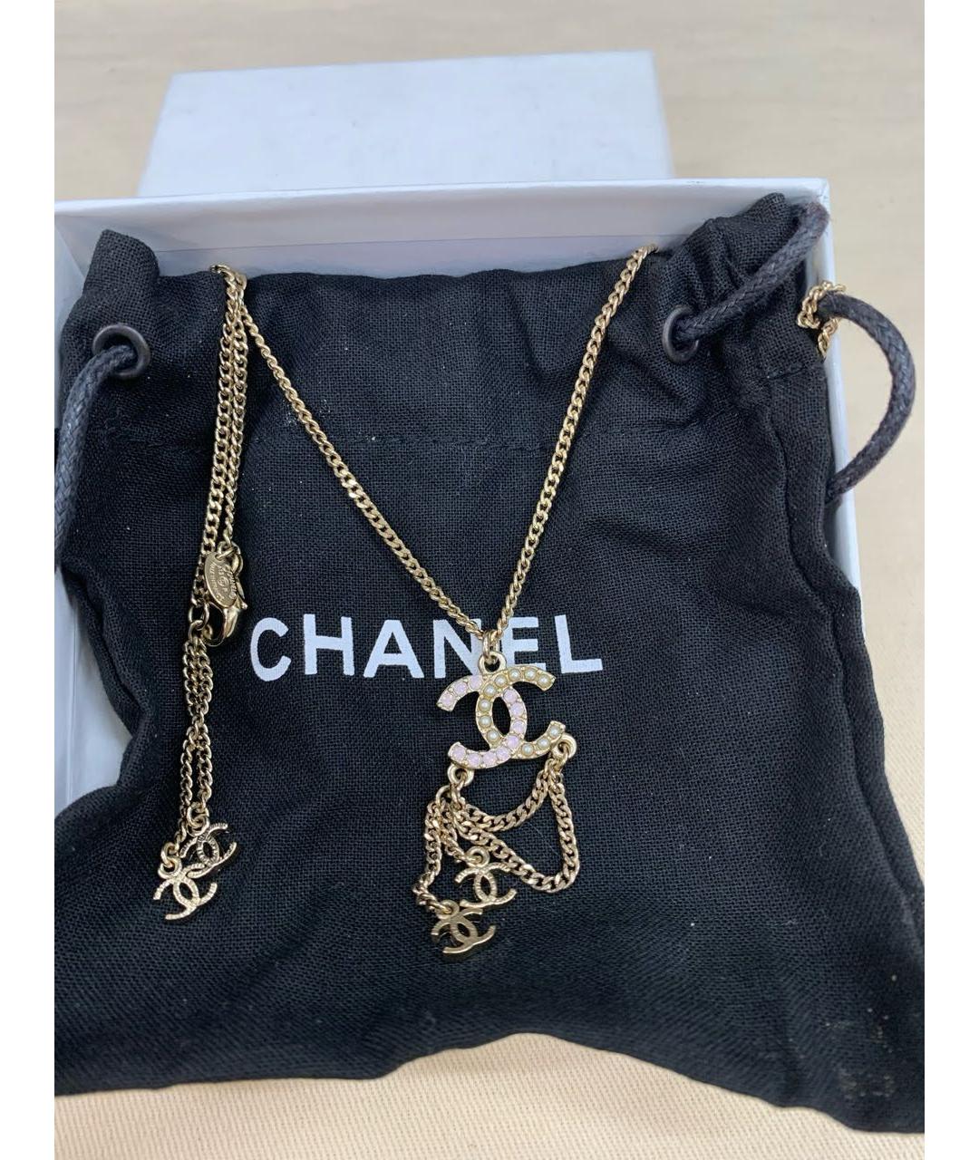 CHANEL Золотая металлическая подвеска, фото 3