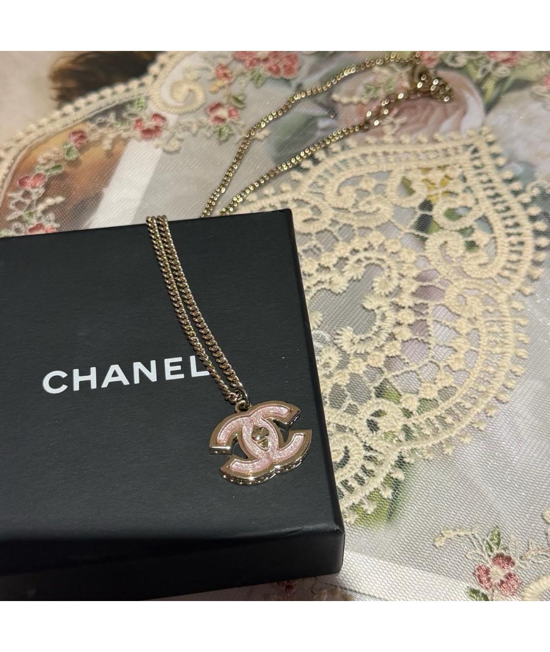CHANEL Розовая металлическая подвеска, фото 2
