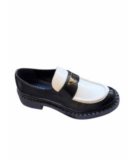PRADA Лоферы