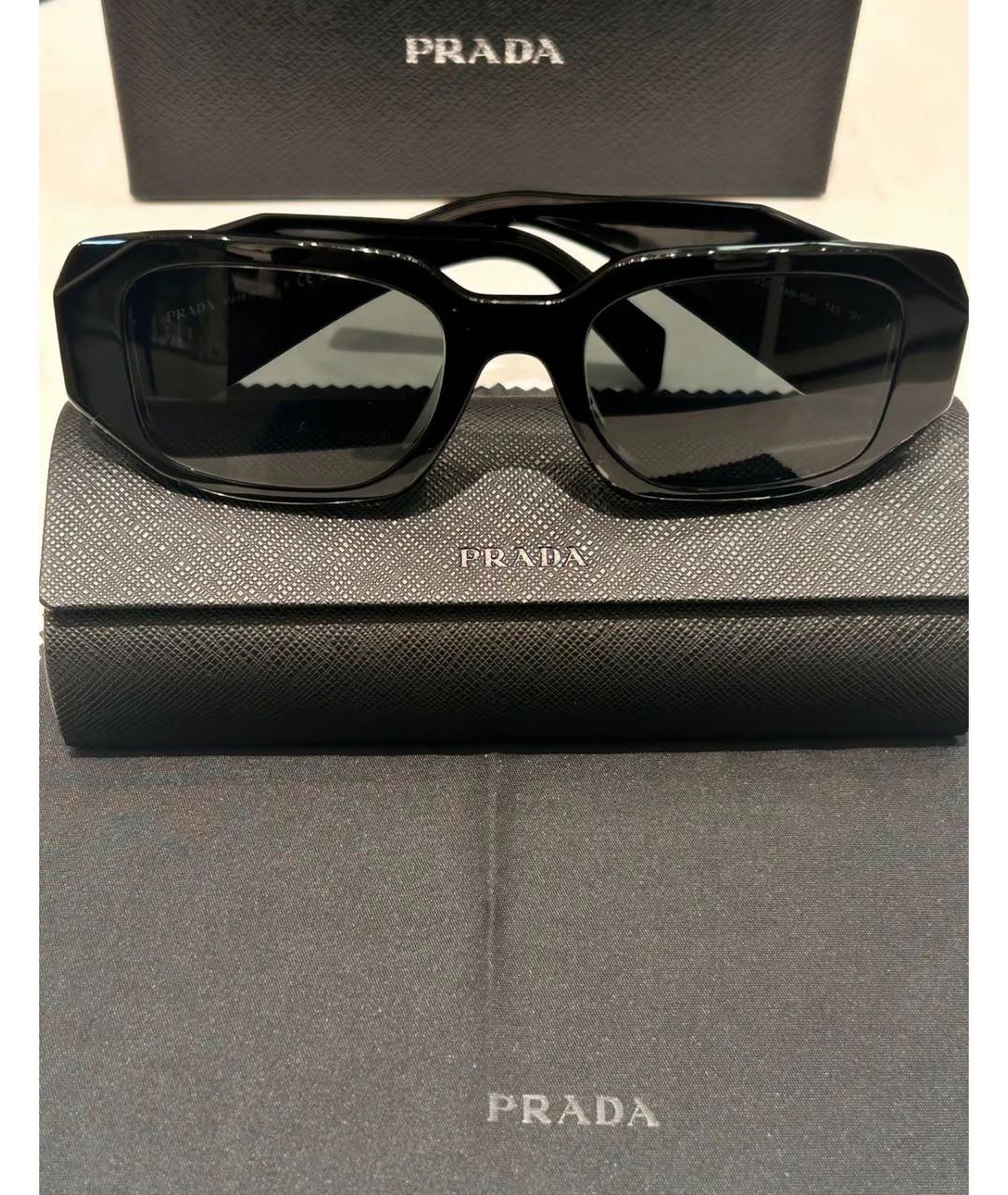 PRADA Черные пластиковые солнцезащитные очки, фото 3