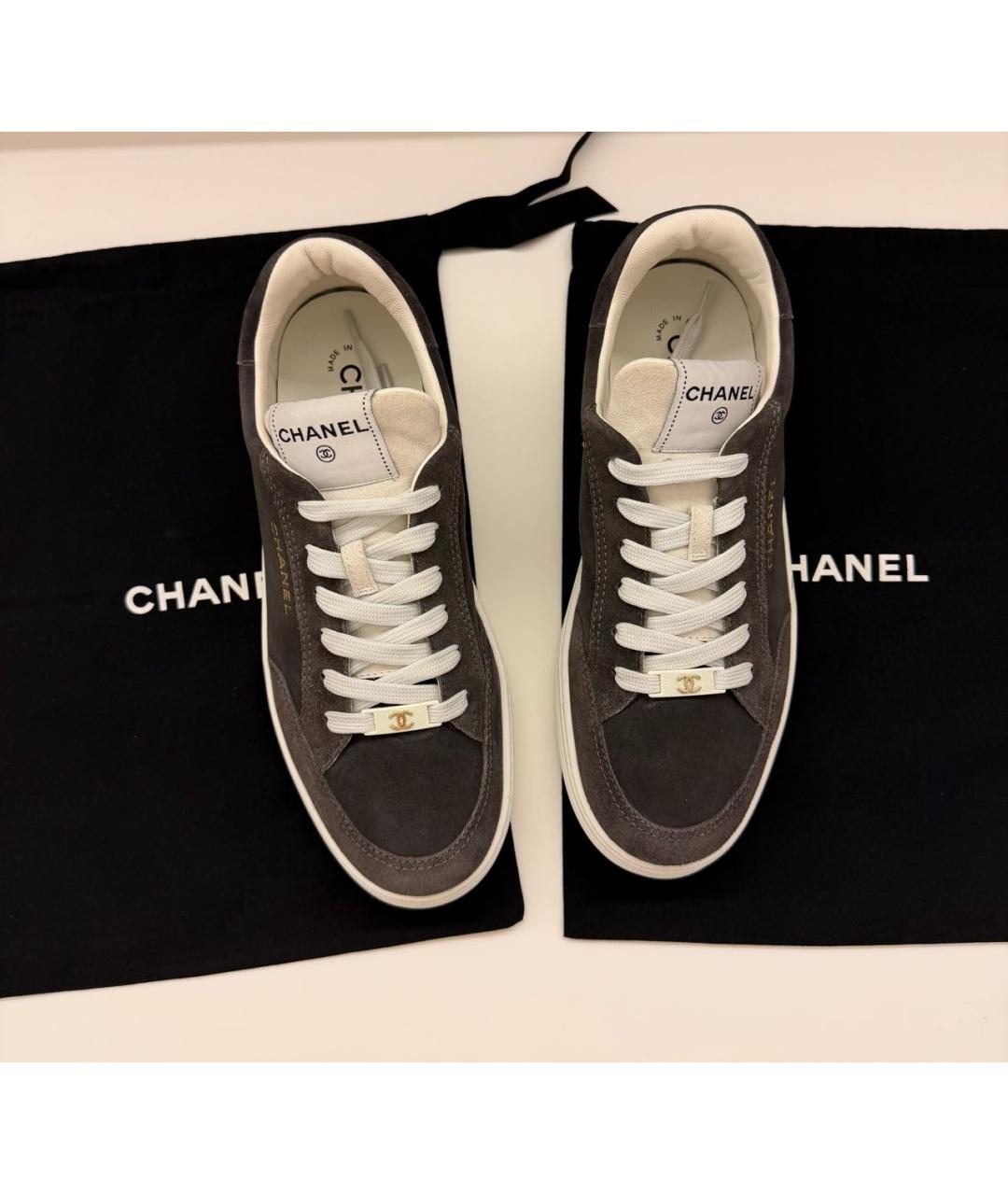 CHANEL Серые замшевые кеды, фото 4