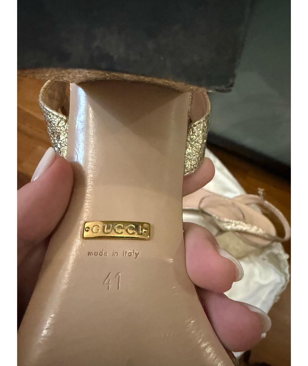 GUCCI Золотые кожаные босоножки, фото 4