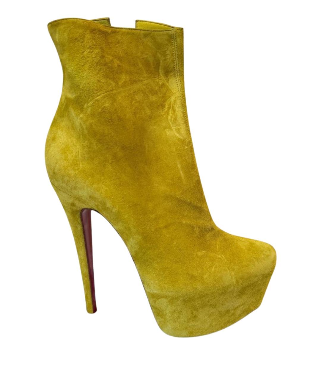 CHRISTIAN LOUBOUTIN Горчичные замшевые ботильоны, фото 1