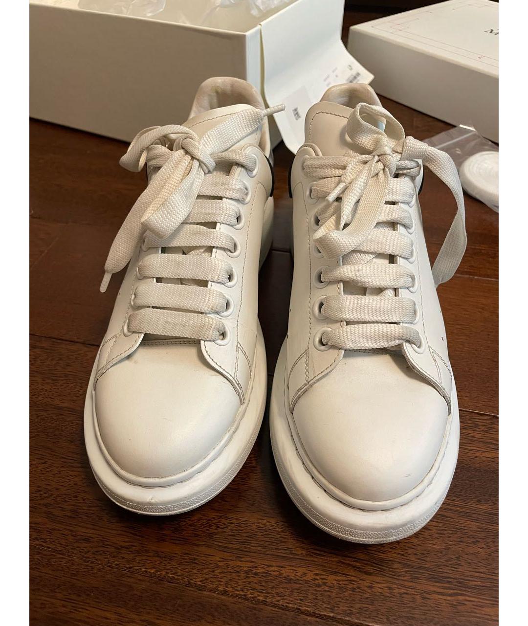 ALEXANDER MCQUEEN Белые кожаные кеды, фото 2