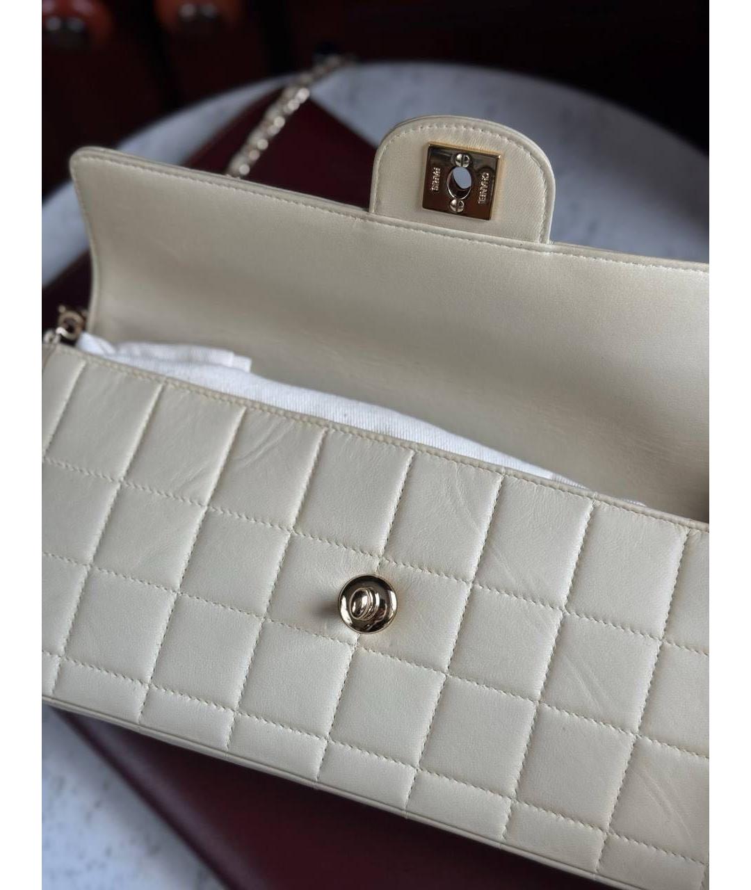 CHANEL Бежевая кожаная сумка через плечо, фото 5