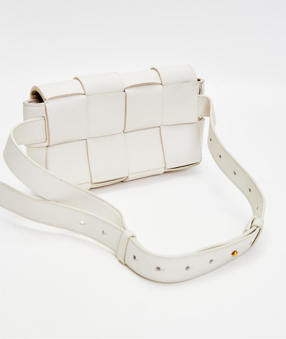 BOTTEGA VENETA Белая кожаная поясная сумка, фото 5