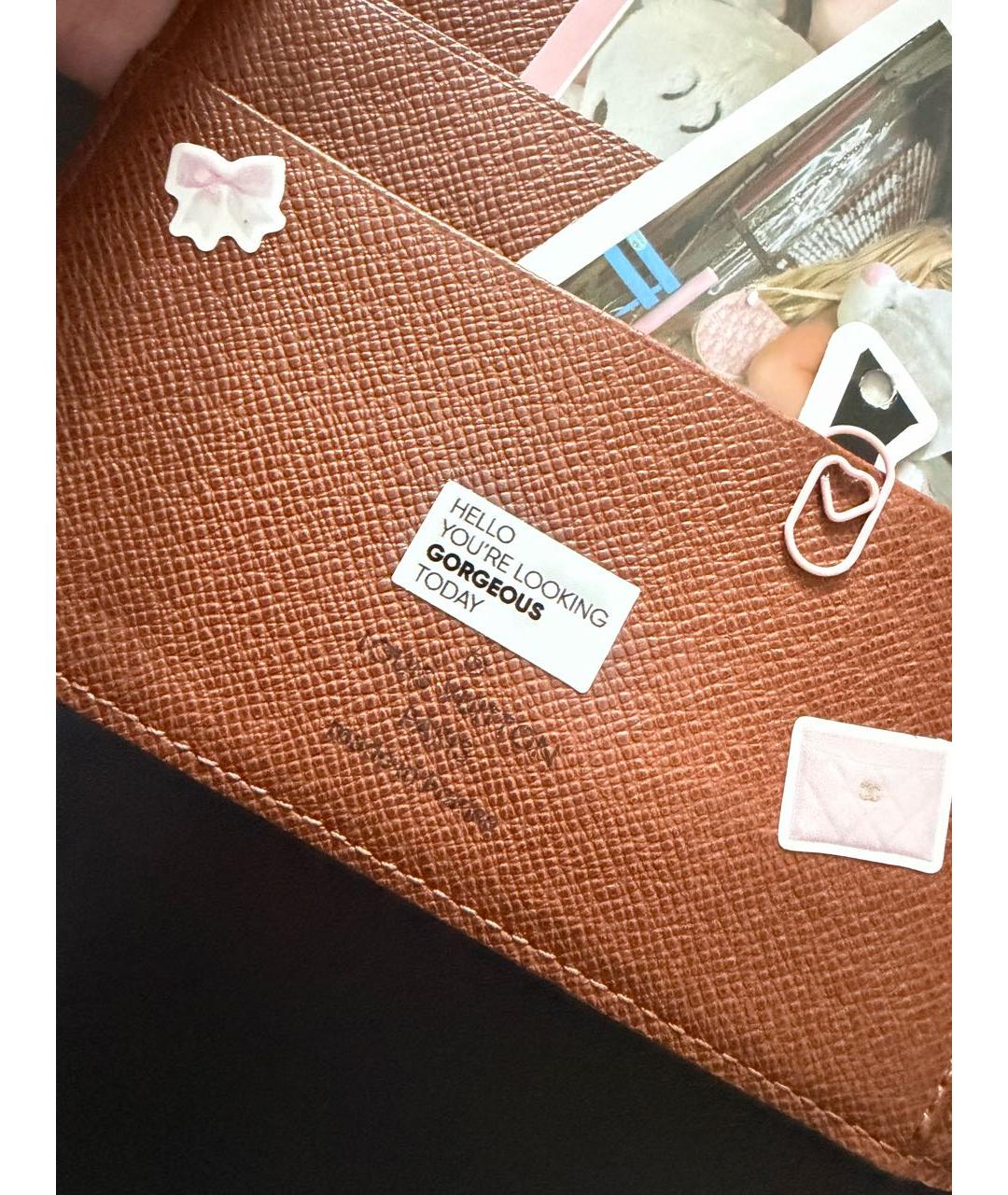 LOUIS VUITTON Коричневая книга, фото 4