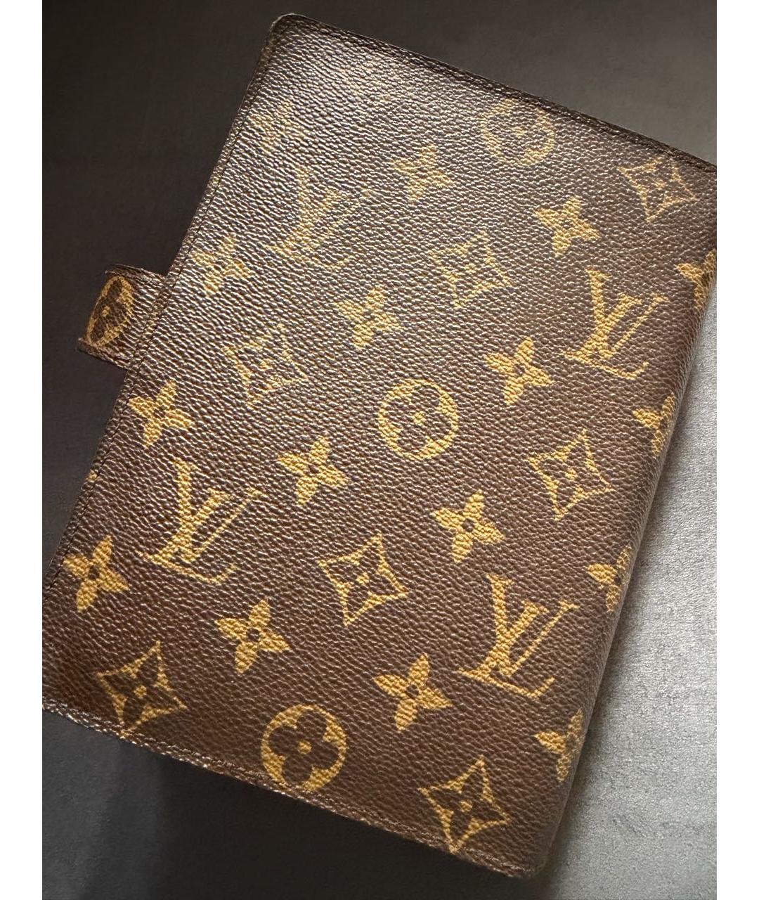 LOUIS VUITTON Коричневая книга, фото 3