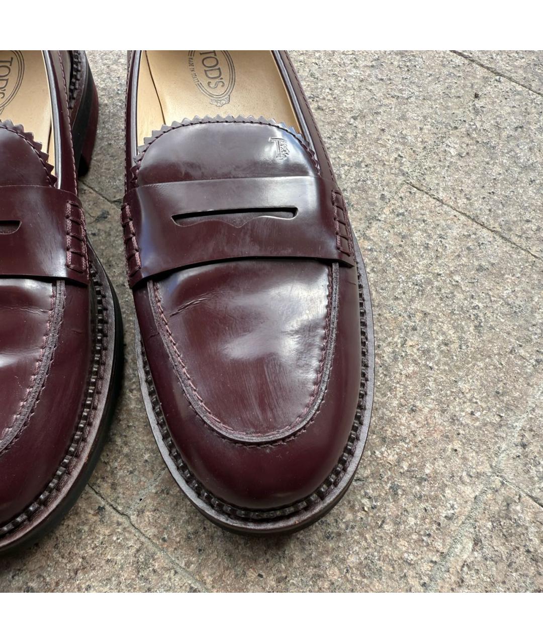 TOD'S Бордовые лоферы из лакированной кожи, фото 6