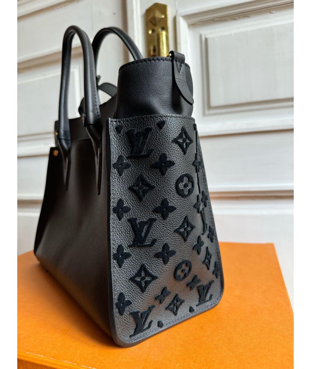 LOUIS VUITTON Черная кожаная сумка с короткими ручками, фото 3
