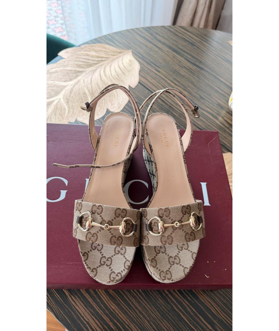 GUCCI Бежевые босоножки, фото 2