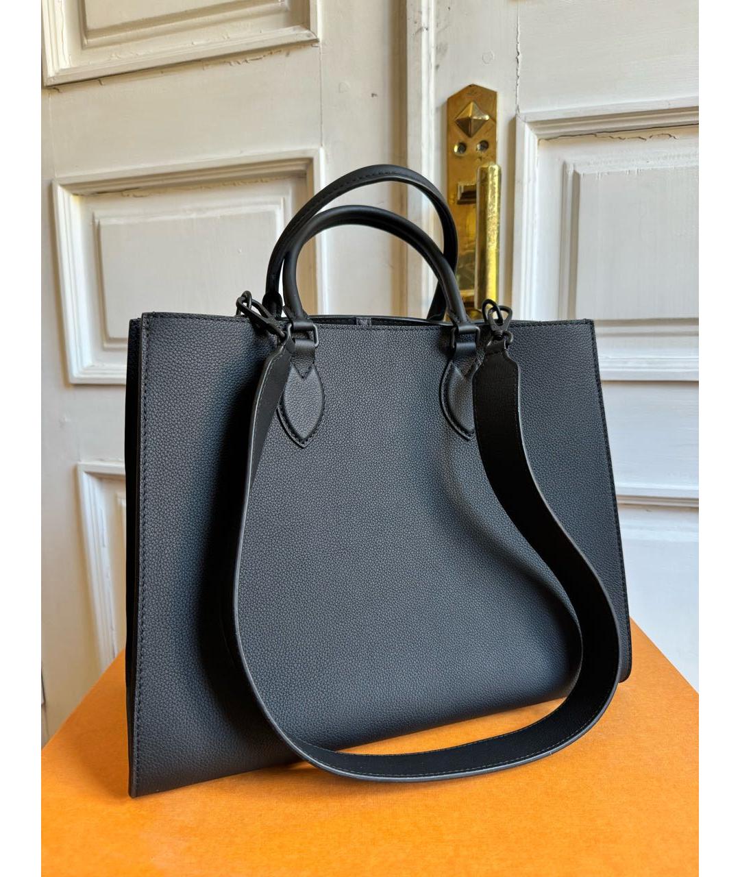 LOUIS VUITTON Темно-синяя кожаная сумка с короткими ручками, фото 3