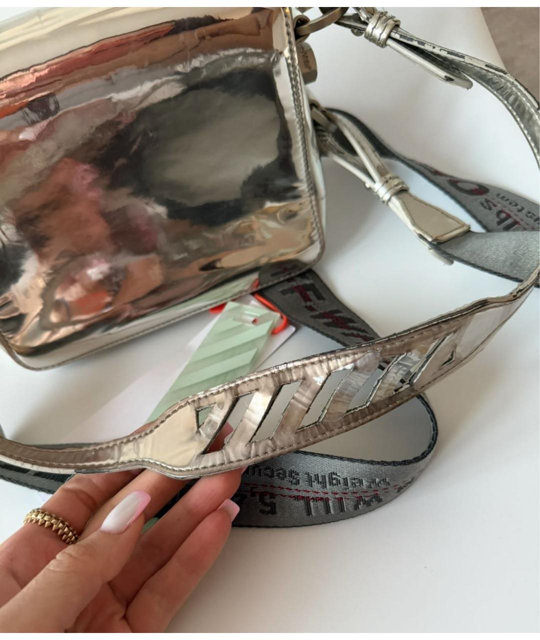 OFF-WHITE Серебряная сумка тоут из лакированной кожи, фото 7