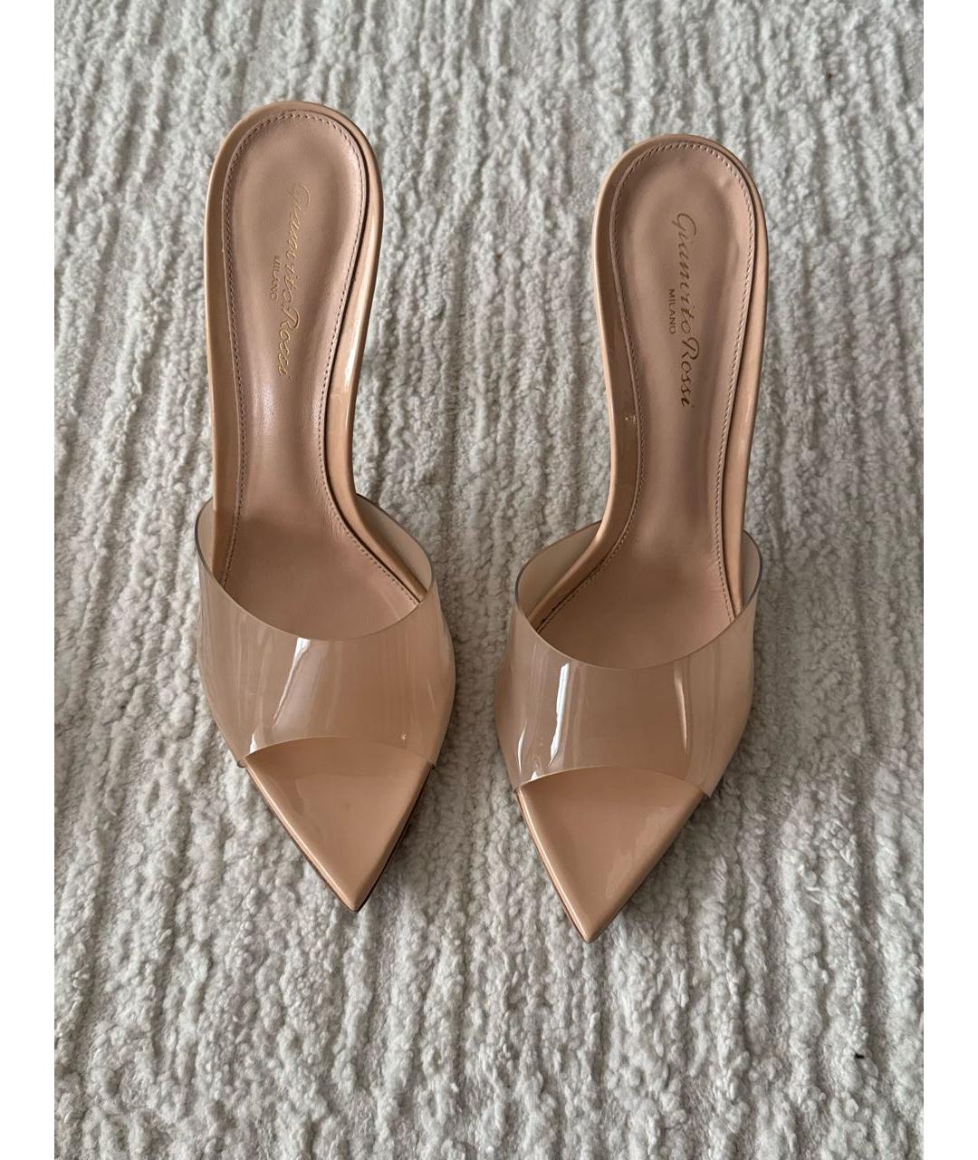 GIANVITO ROSSI Бежевые мюли, фото 2