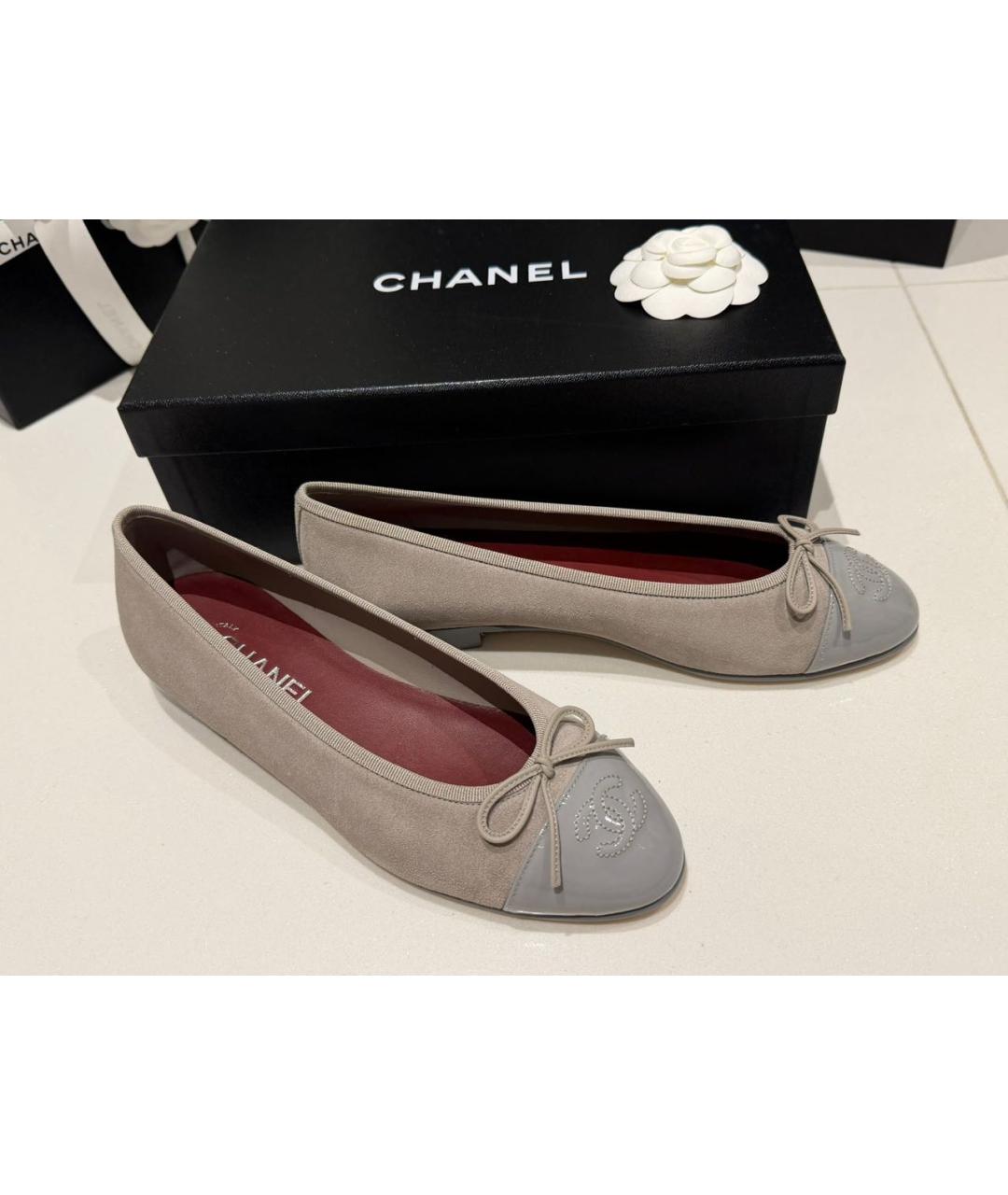 CHANEL Серые замшевые балетки, фото 5