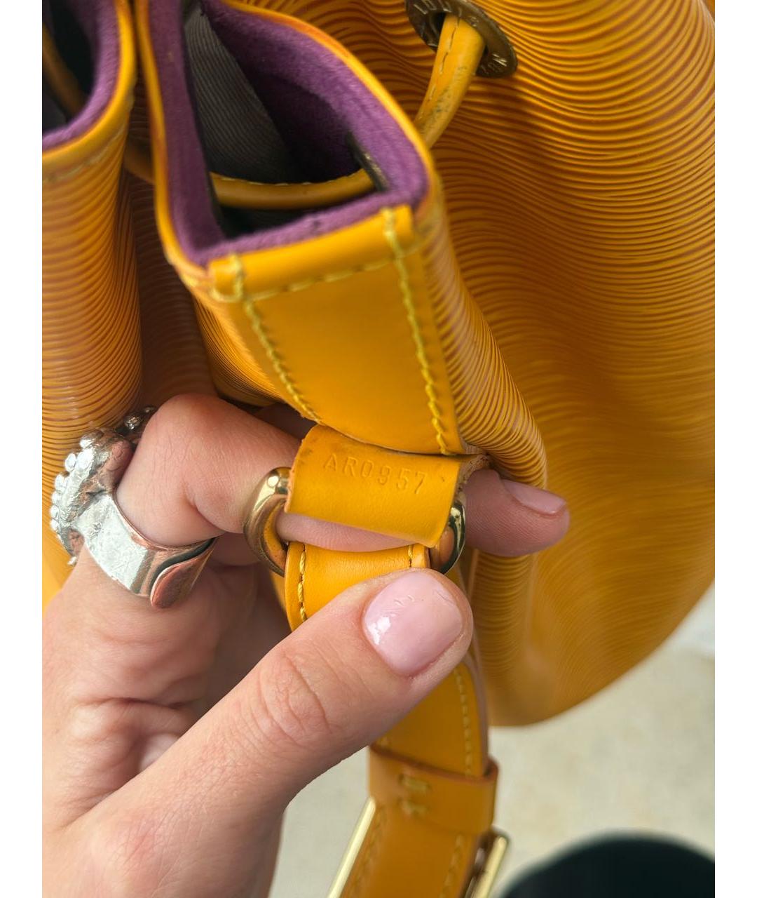 LOUIS VUITTON Желтая кожаная сумка через плечо, фото 7
