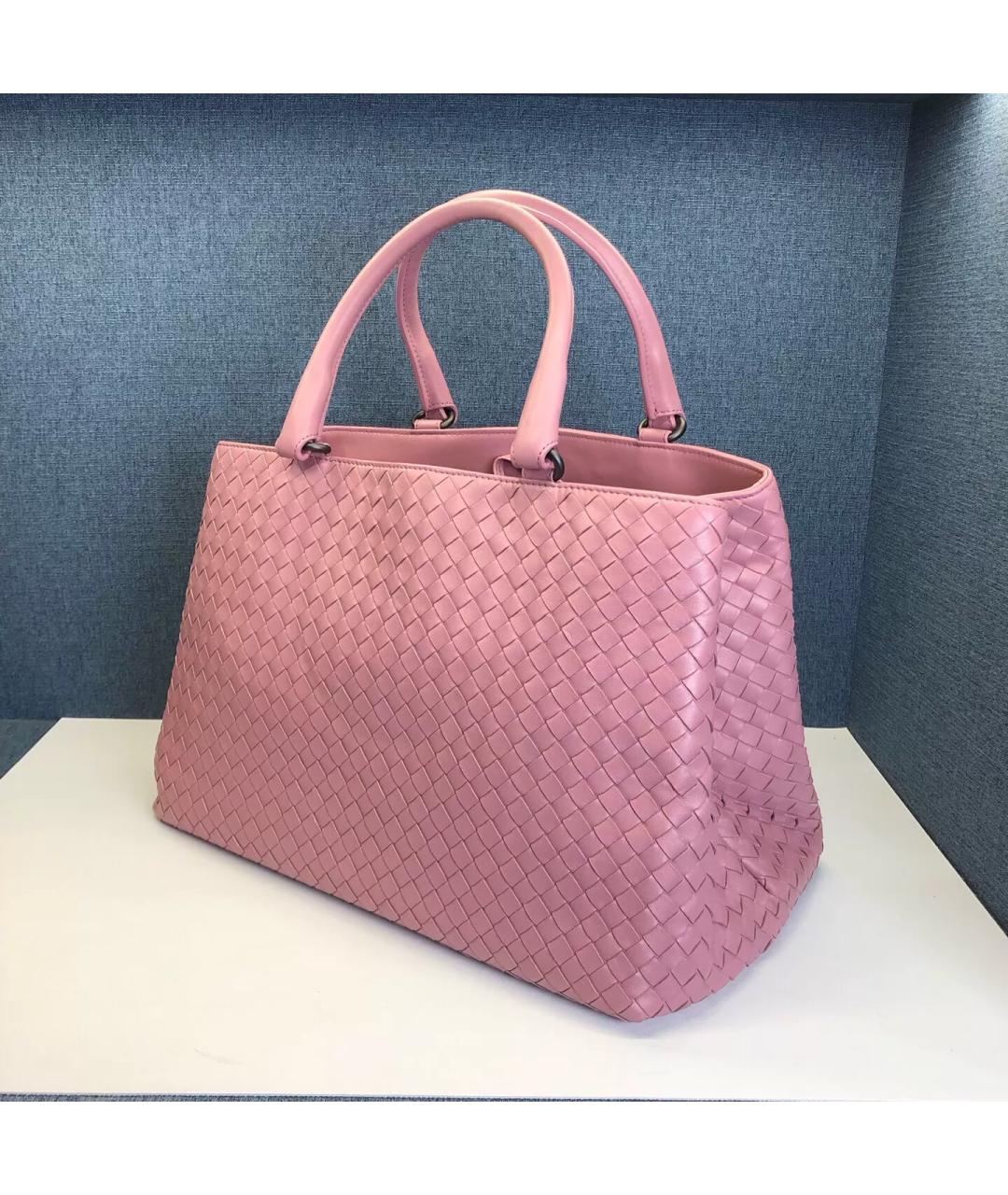 BOTTEGA VENETA Розовая плетеная сумка с короткими ручками, фото 4